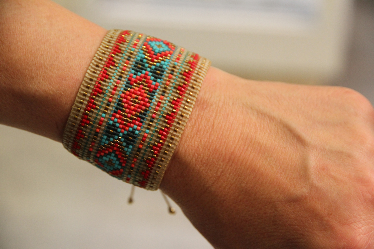 Les bracelets Mishky chez Isis